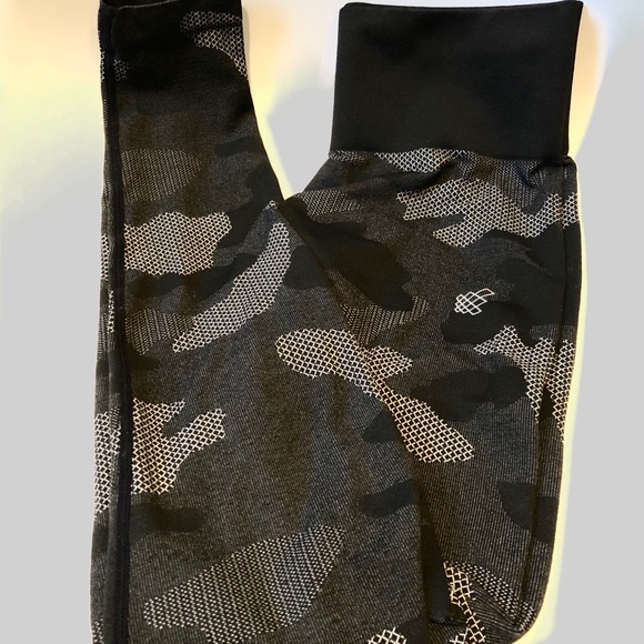 Jed north camo legging size Xs/S - Picture 3 of 4